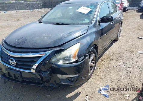 2015 Nissan Altima 2.5 Sv из США, поврежденный, VIN 1N4AL3AP9FC243179